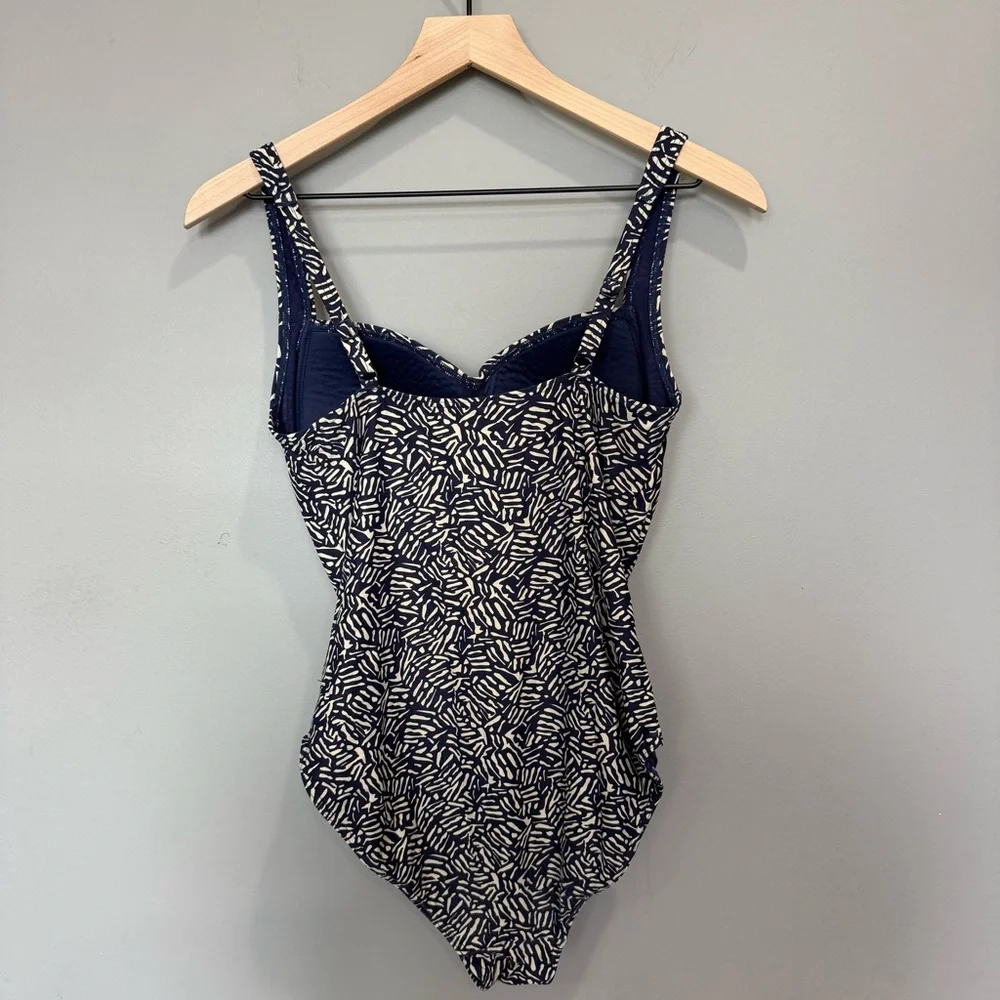 Bond-eye Australia one piece‎ swimsuit size 8